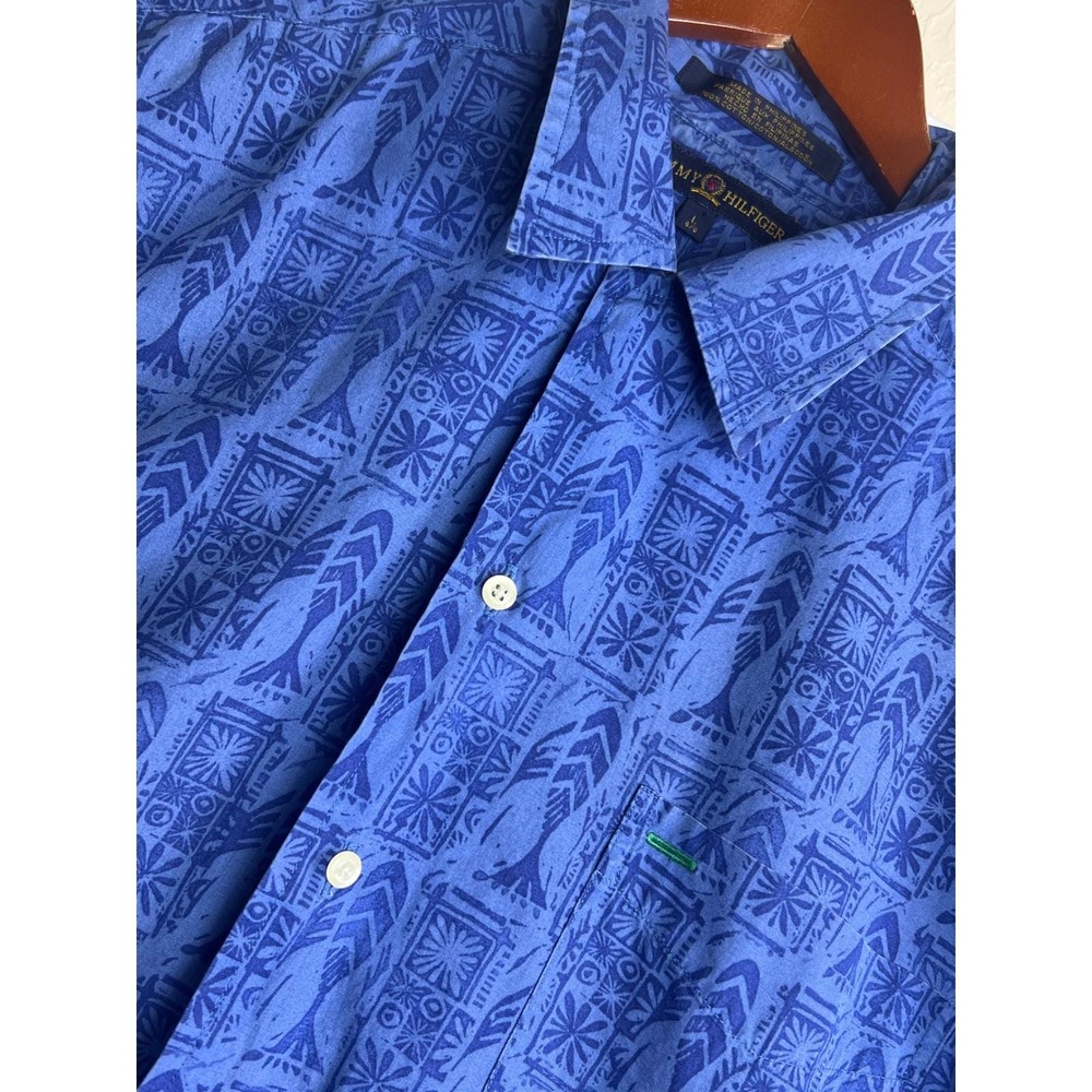 Vintage 90s Tommy Hilfiger Shirt Crest Button Down Mens Tribal Fish Print LargE
